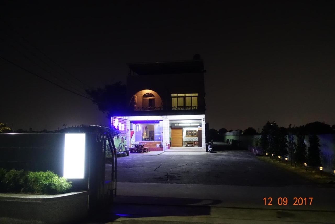 Fu Courtyard Homestay Chiayi Extérieur photo